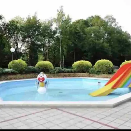 Chalet Ruim, Mooi En Modern Met Heerlijke Tuin