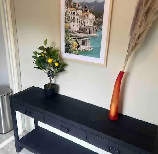 Ruim, Mooi En Modern Met Heerlijke Tuin Σαλέ *