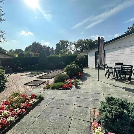 Ruim, Mooi En Modern Met Heerlijke Tuin