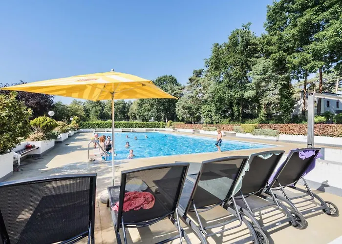 Ruim, Mooi En Modern Met Heerlijke Tuin Шале *