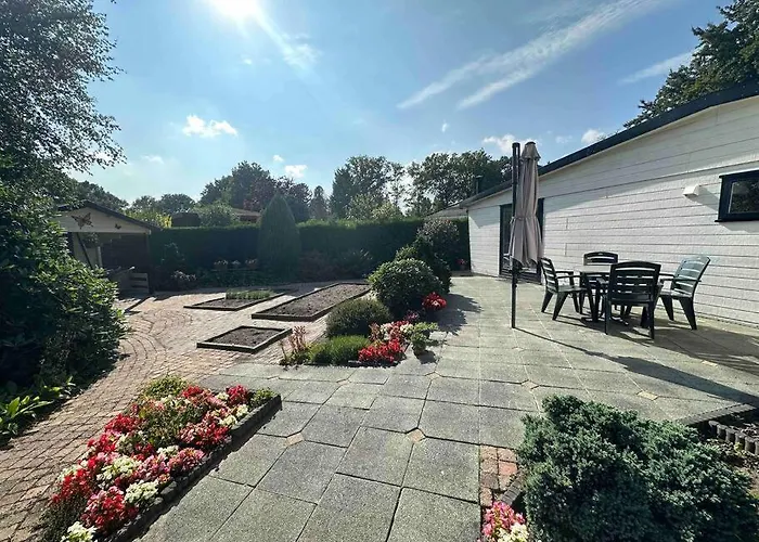 Ruim, Mooi En Modern Met Heerlijke Tuin